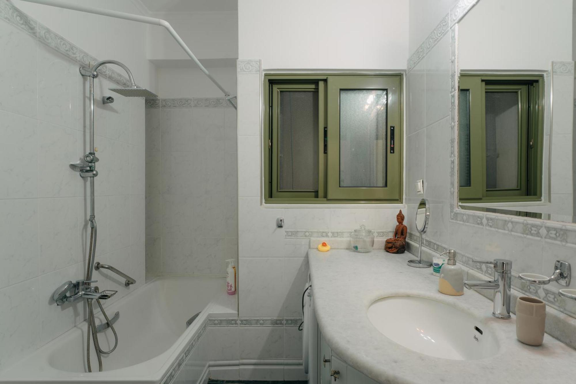 Lazarus 2Bd Apartment In The Center Patras Extérieur photo